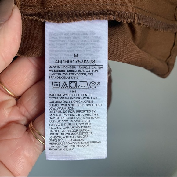 Smocked Peplum Tank Top - Picture 3 of 5